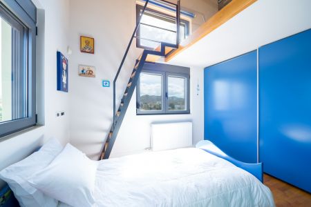   bedroom 