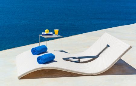  sunbeds