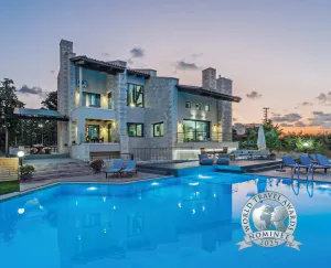 Dreamcatcher  Villa front by night