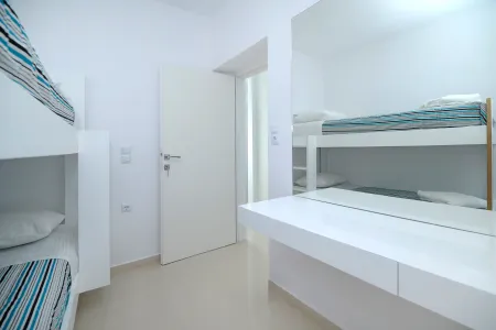  twin bedroom