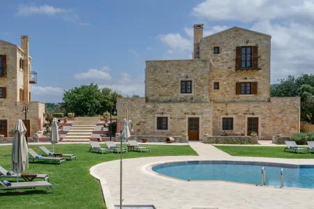  swimming pool and umbrellas