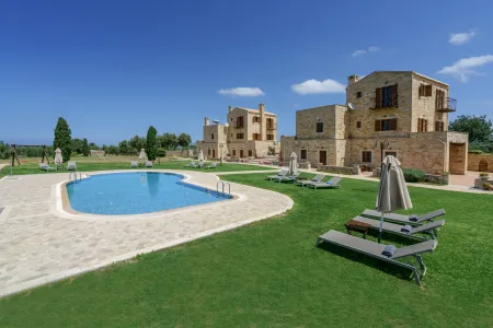  villas with pool