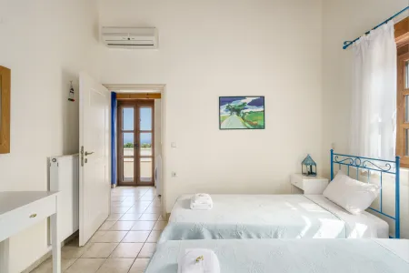  twin bedroom