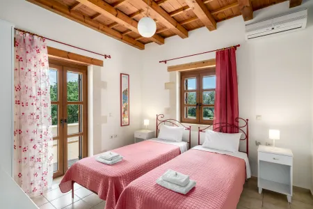  twin bedroom