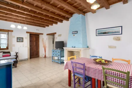  dining table and fireplace