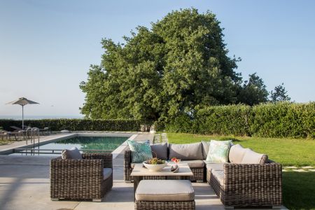  pool sitting area