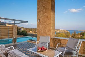 Olea villa 170 m from a sandy beach and taverns