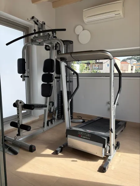  Gym Equipment
