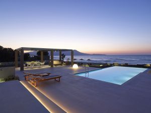 Youphoria Estate villa by the beach, Ocean Panorama and 2km from Kissamos