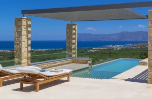 Stylish Honeymoon villa Abyss, Terrace & Infinity Pool, Aegean Views, 1km from Beach