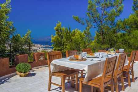  dining outside