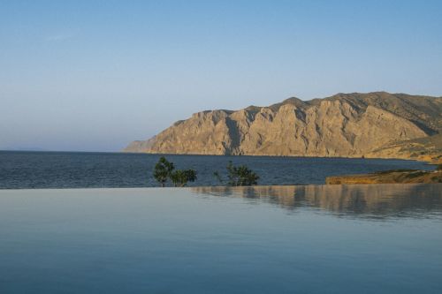 infinity pool