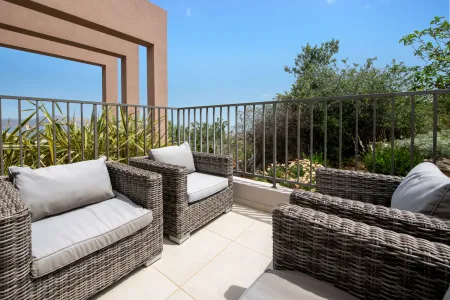  balcony twin room
