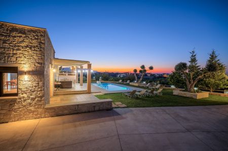  villa exterior with view