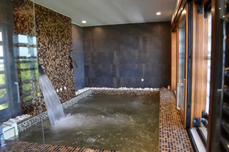  jacuzzi