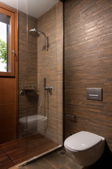  ensuite bathroom