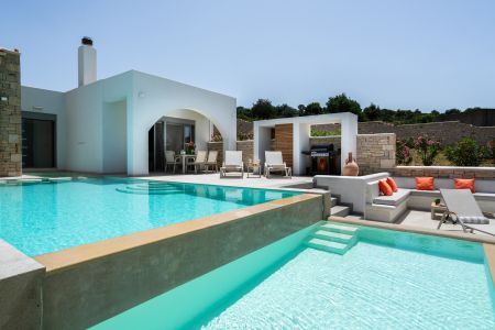  Private pool with landscape views