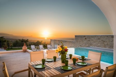 Dining area with panoramic view