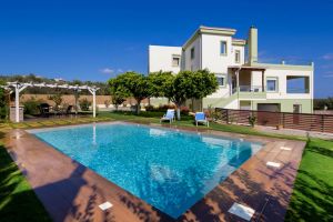 Moderne Oase Ferienimmobilie Dimokratia, 360 Country View, Nahe dem Strand & Chania