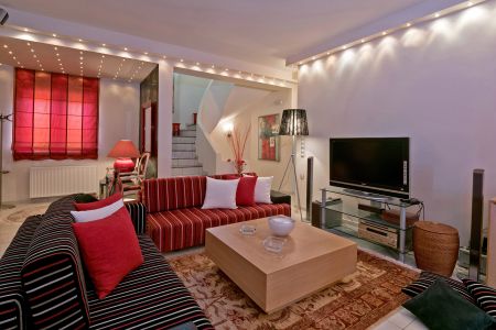  living room with tv