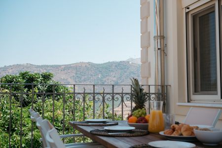  bedroom balcony