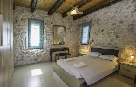  bedroom