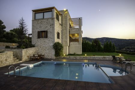  villa exterior