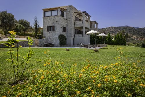  garden villa view