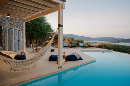  pool view