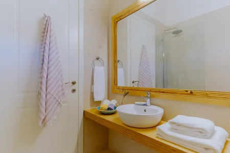  ensuite bathroom