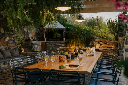  bbq and outdoor dining area