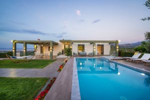 Rundum-Ansicht Mythic Olive Villa, Luxus, Privatsphäre und Abgeschiedenheit, nur 5 Zoll vom Chania Center und Strand entfernt