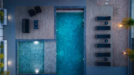  Pool 