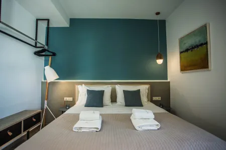  Bedroom