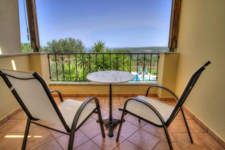  bedroom balcony