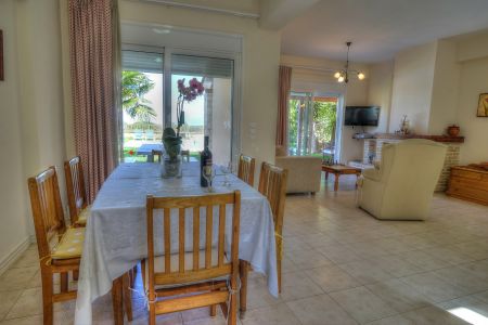  dining area