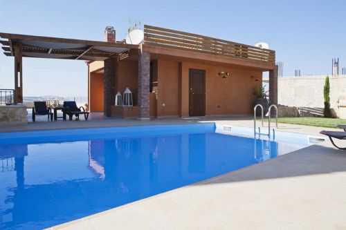  pool house