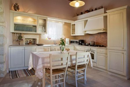 kitchen table