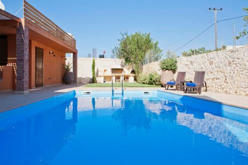  swimming pool