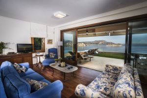 Anemos Ferienhaus ist ein luxuriöses Ferienhaus an der Westküste Kretas, komplett ausgestattet mit allem Komfort.