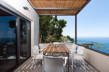  dining area