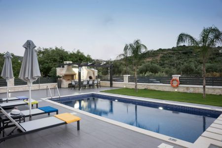  azalea villa swimming pool