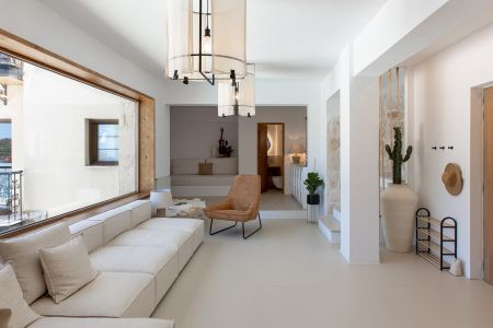  sitting area