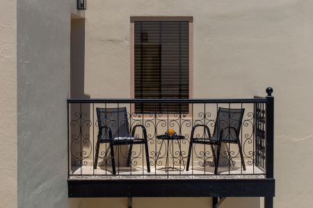  balcony