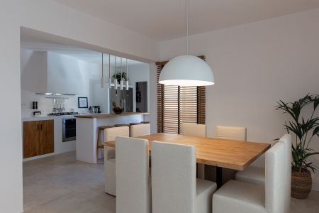  dining table
