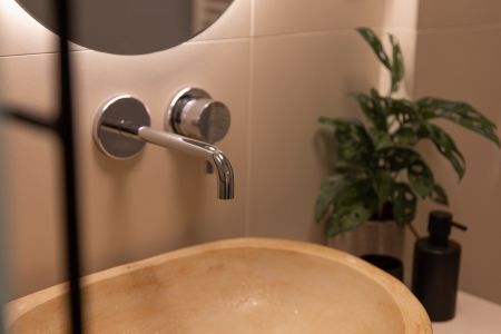  bathroom 