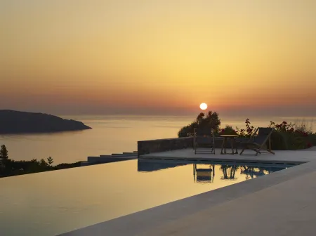  sunset pool (villa 1)