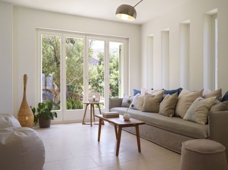  living room (villa one)