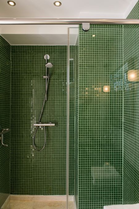  Shower room