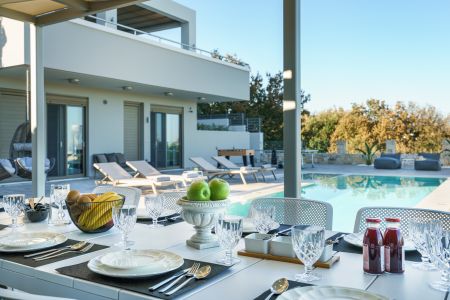  dining at pool area